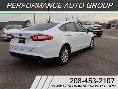2015 Ford Fusion S   - Photo 3 - Caldwell, ID 83605
