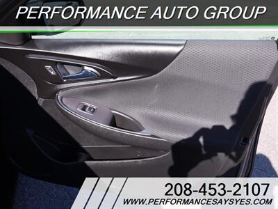 2020 Chevrolet Malibu LT   - Photo 13 - Caldwell, ID 83605