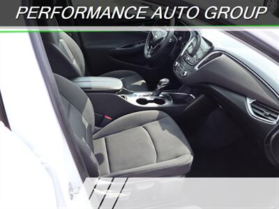 2021 Chevrolet Malibu LT   - Photo 9 - Caldwell, ID 83605