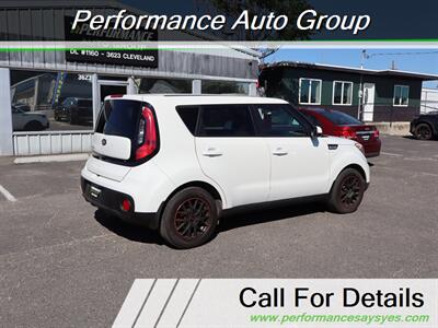 2019 Kia Soul   - Photo 5 - Caldwell, ID 83605