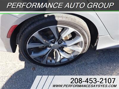 2015 Chrysler 200 C   - Photo 24 - Caldwell, ID 83605
