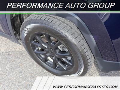 2016 Jeep Cherokee Sport   - Photo 9 - Caldwell, ID 83605
