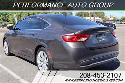 2015 Chrysler 200 Limited   - Photo 5 - Caldwell, ID 83605