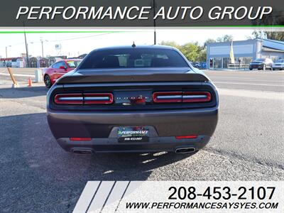 2015 Dodge Challenger SXT Plus   - Photo 4 - Caldwell, ID 83605
