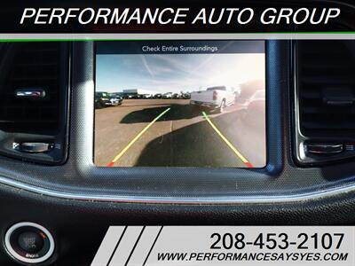 2015 Dodge Challenger SXT Plus   - Photo 10 - Caldwell, ID 83605