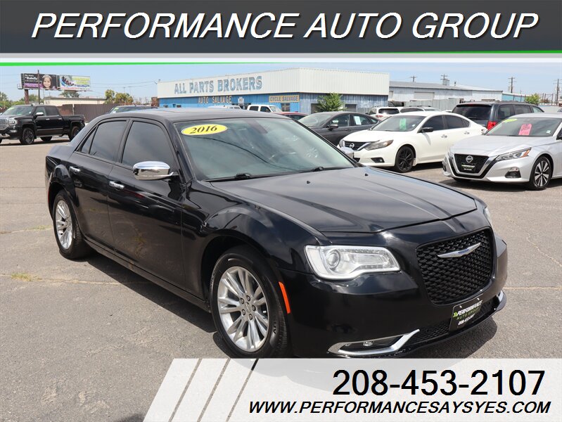 2016 Chrysler 300 C  
