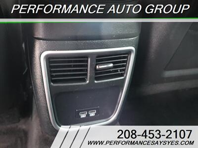 2018 Dodge Charger R/T   - Photo 12 - Caldwell, ID 83605