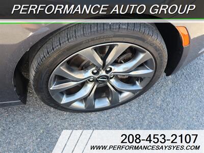 2015 Chrysler 200 S   - Photo 34 - Caldwell, ID 83605