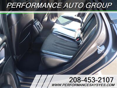2015 Chrysler 200 S   - Photo 12 - Caldwell, ID 83605