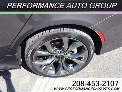 2015 Chrysler 200 S   - Photo 32 - Caldwell, ID 83605