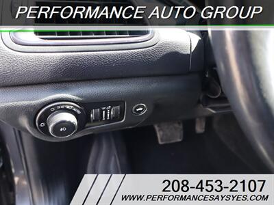 2015 Chrysler 200 S   - Photo 13 - Caldwell, ID 83605