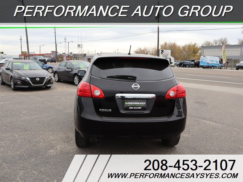 2013 Nissan Rogue S photo 4