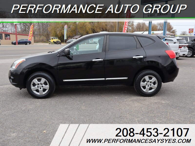 2013 Nissan Rogue S photo 3