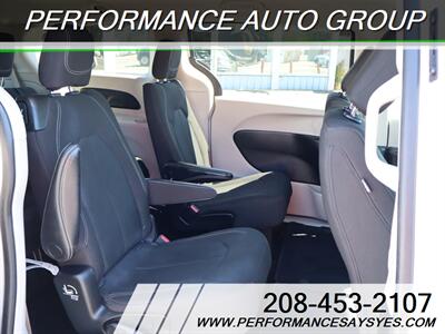 2022 Chrysler Voyager LX   - Photo 10 - Caldwell, ID 83605