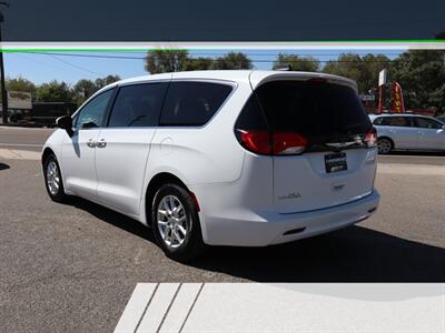 2022 Chrysler Voyager LX   - Photo 5 - Caldwell, ID 83605