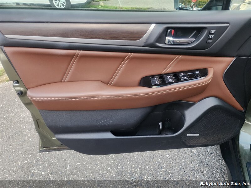 2017 Subaru Outback Touring - Photo 10
