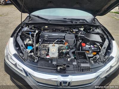 2017 Honda Accord LX - Photo 13 - Seattle, WA 98103