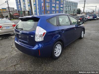 2013 Toyota Prius V   - Photo 4 - Seattle, WA 98103