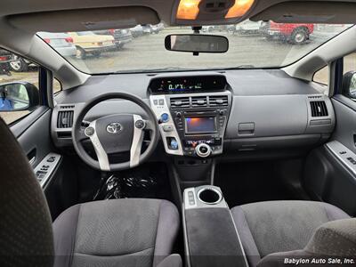 2013 Toyota Prius V   - Photo 8 - Seattle, WA 98103