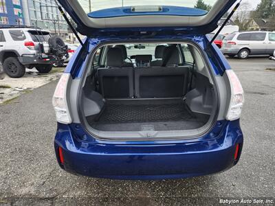 2013 Toyota Prius V   - Photo 5 - Seattle, WA 98103