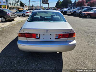 2001 Toyota Camry LE   - Photo 2 - Seattle, WA 98103