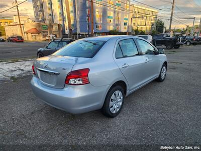 2009 Toyota Yaris - Photo 4 - Seattle, WA 98103