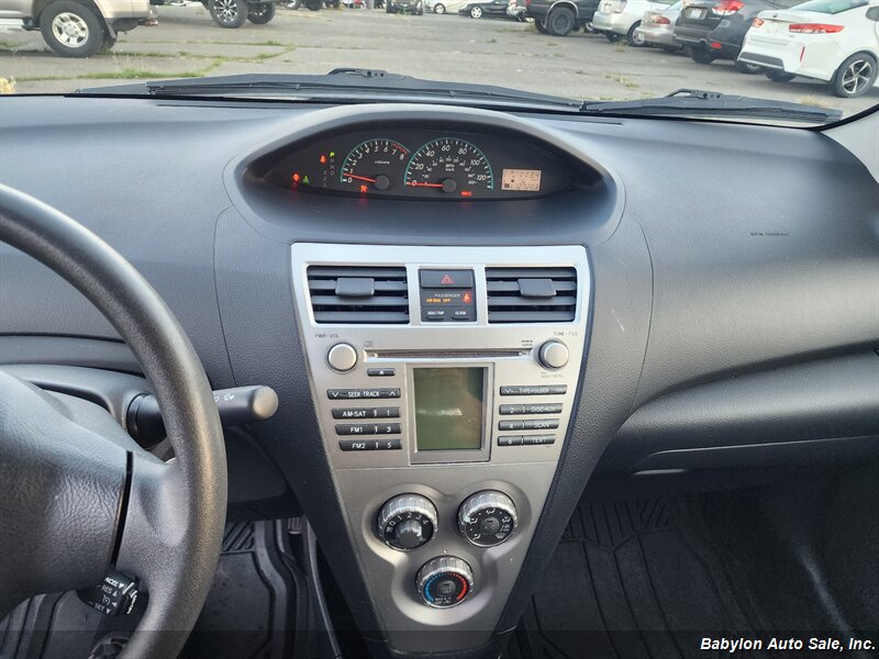 2009 Toyota Yaris Base - Photo 10