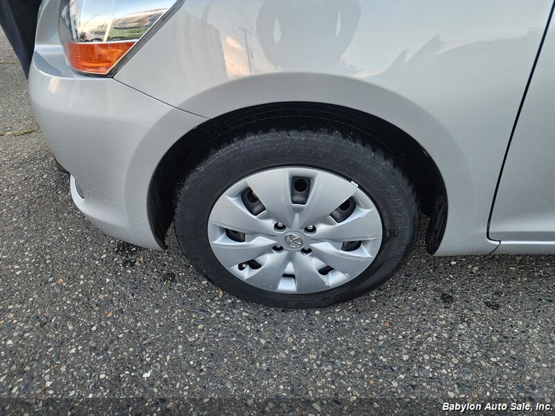2009 Toyota Yaris Base - Photo 12