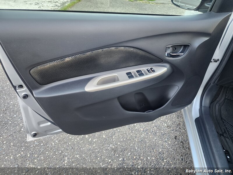 2009 Toyota Yaris Base - Photo 8