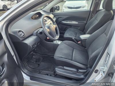 2009 Toyota Yaris - Photo 9 - Seattle, WA 98103