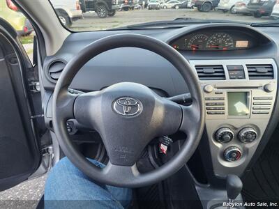 2009 Toyota Yaris - Photo 11 - Seattle, WA 98103