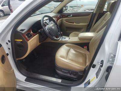 2013 Hyundai Genesis 3.8 Premium   - Photo 10 - Seattle, WA 98103