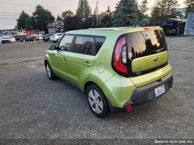 2015 Kia Soul   - Photo 3 - Seattle, WA 98103