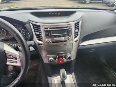 2012 Subaru Outback 2.5i Premium   - Photo 11 - Seattle, WA 98103