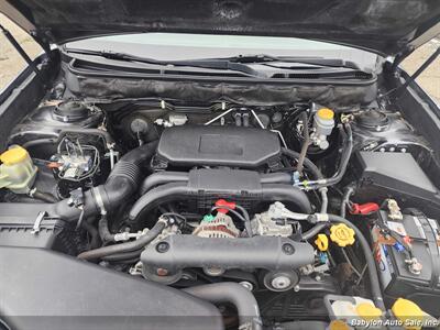 2012 Subaru Outback 2.5i Premium   - Photo 15 - Seattle, WA 98103