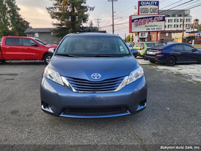 2015 Toyota Sienna LE 8-Passenger - Photo 19 - Seattle, WA 98103