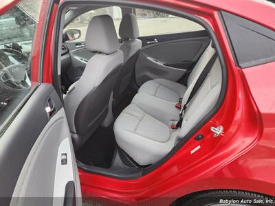 2013 Hyundai ACCENT GLS   - Photo 4 - Seattle, WA 98103