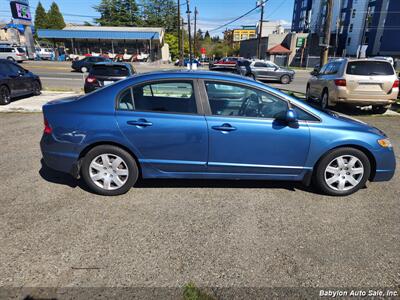 2011 Honda Civic LX   - Photo 15 - Seattle, WA 98103