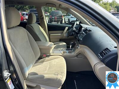2013 Toyota Highlander   - Photo 12 - Richmond, IN 47374