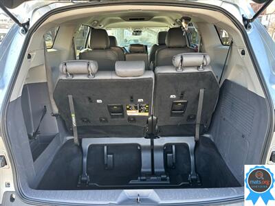 2022 Toyota Sienna LE 8-Passenger * AWD, Leather Seats!*   - Photo 6 - Richmond, IN 47374
