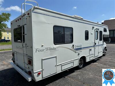 2001 CHEVROLET 3500 Four winds   - Photo 3 - Richmond, IN 47374