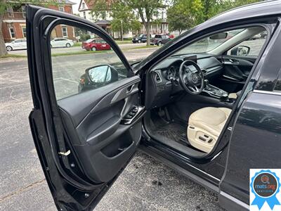 2022 Mazda CX-9 Touring Plus   - Photo 7 - Richmond, IN 47374