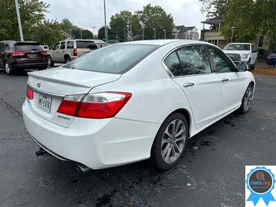 2015 Honda Accord Sport   - Photo 3 - Richmond, IN 47374