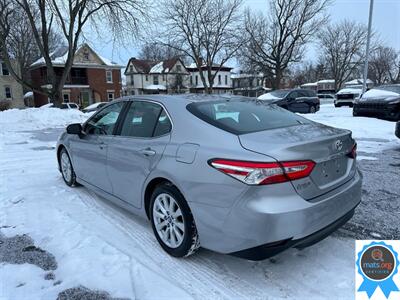 2019 Toyota Camry LE   - Photo 4 - Richmond, IN 47374