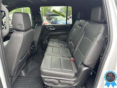 2023 Chevrolet Suburban LT   - Photo 10 - Richmond, IN 47374