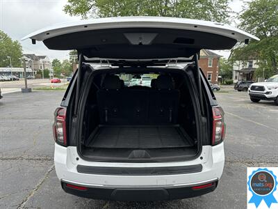 2023 Chevrolet Suburban LT   - Photo 5 - Richmond, IN 47374