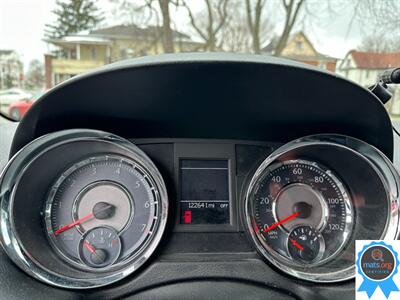 2015 Chrysler Town & Country Touring *Apple Carplay Installed!*   - Photo 14 - Richmond, IN 47374