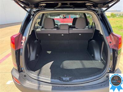 2015 Toyota RAV4 LE   - Photo 20 - Richmond, IN 47374