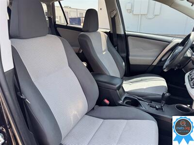 2015 Toyota RAV4 LE   - Photo 15 - Richmond, IN 47374