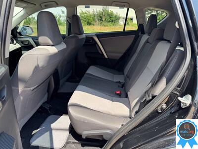 2015 Toyota RAV4 LE   - Photo 19 - Richmond, IN 47374